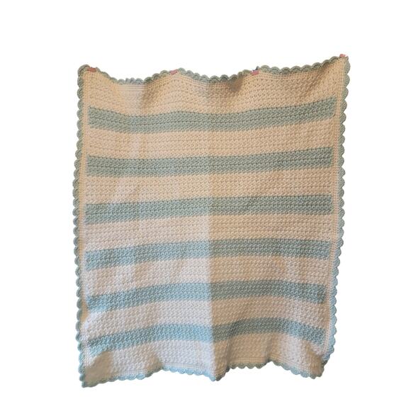 30 x 34 Vintage Handmade Baby Quilt Blue and White - Picture 1 of 3